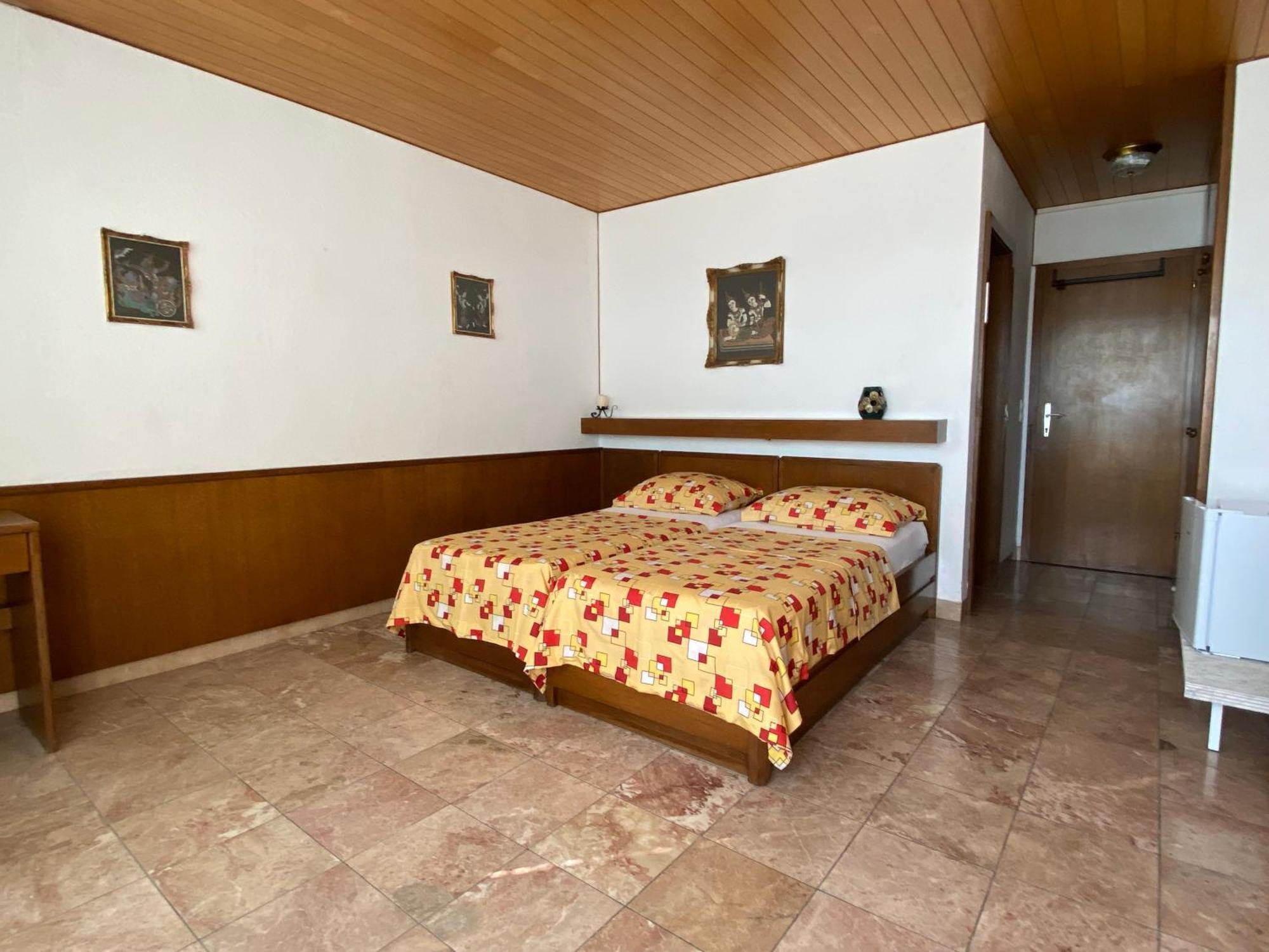 Bed & Breakfast Rib 3*