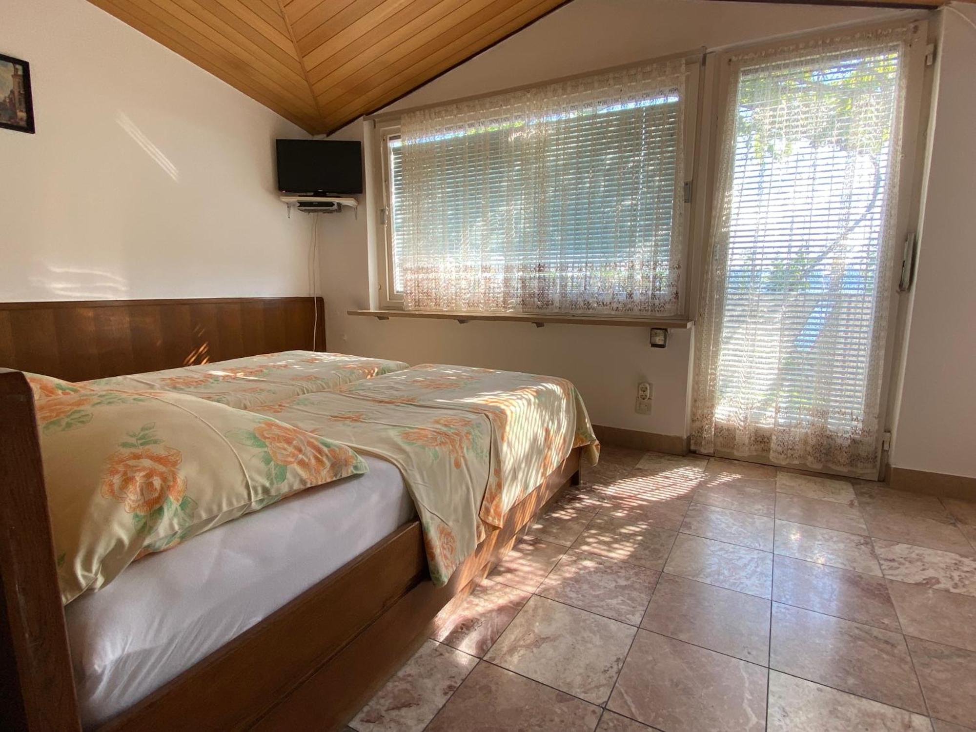 Rib Bed & Breakfast 3*