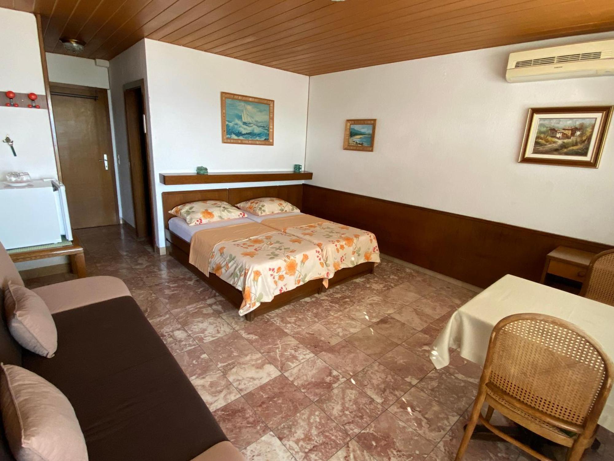 Bed & Breakfast Rib 3*